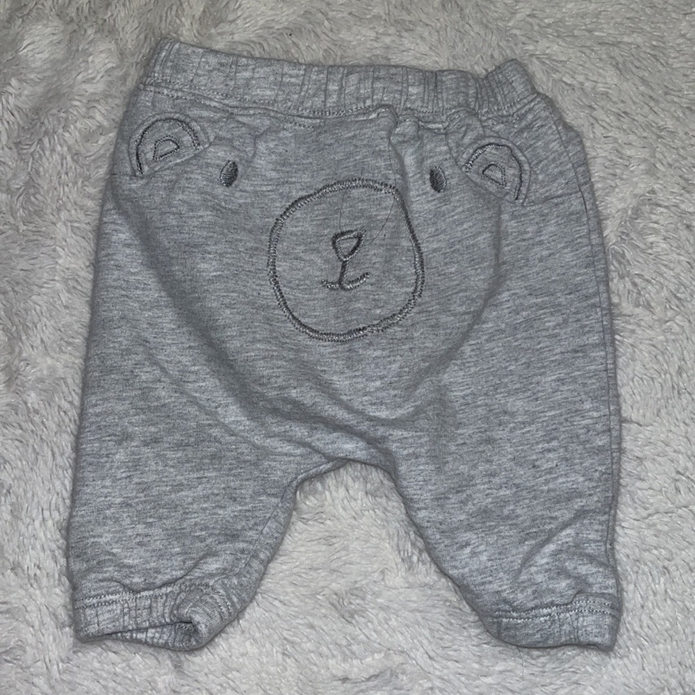 (3 for $10) joe fresh bear bum pants